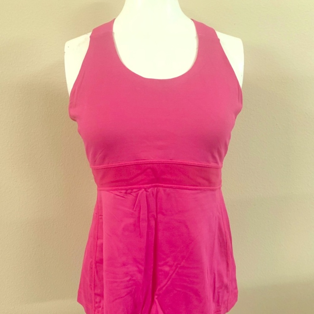 Lululemon lightweight support top with mesh back